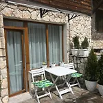 Edelweiss Mountain - Stream & Pool, Apartment